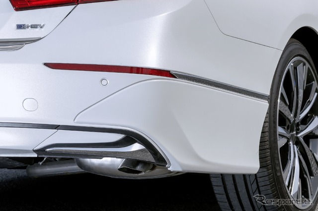 ホンダアクセス アコード純正アクセサリー装着車(リアロアスカート)