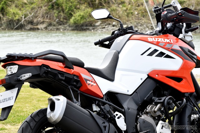 スズキ Vストローム1050XT(ヘリテージスペシャル)