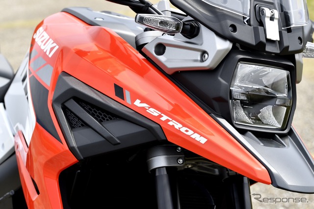 スズキ Vストローム1050XT(ヘリテージスペシャル)