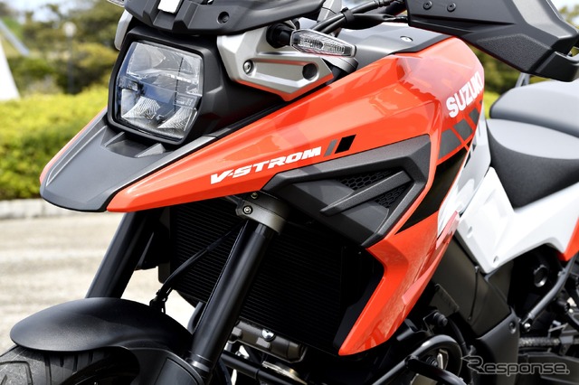 スズキ Vストローム1050XT(ヘリテージスペシャル)