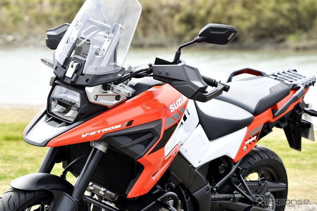スズキ Vストローム1050XT(ヘリテージスペシャル)