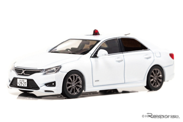 トヨタ マーク X 350S +Mスーパーチャージャー(GRX133)2016 警視庁高速道路交通警察隊車両