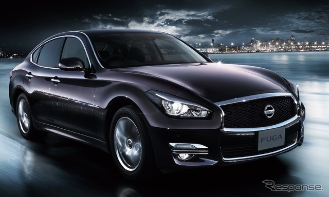 日産フーガ