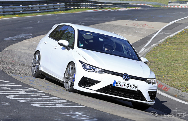 VW ゴルフR 新型プロトタイプ(スクープ写真)