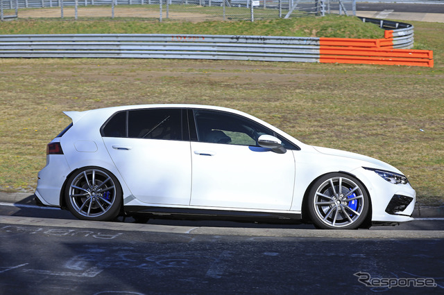 VW ゴルフR 新型プロトタイプ(スクープ写真)