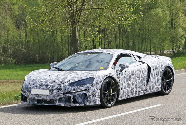マクラーレンの新型ハイブリッド車のプロトタイプ(スクープ写真)