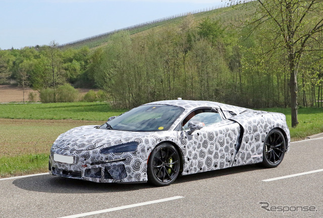 マクラーレンの新型ハイブリッド車のプロトタイプ(スクープ写真)