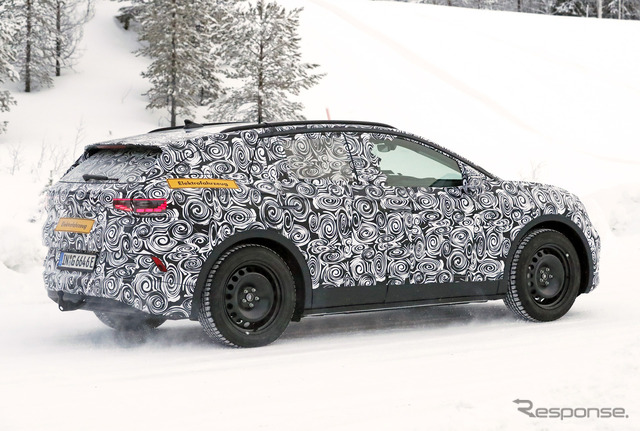アウディ Q4 e-tron 開発車両(スクープ写真)