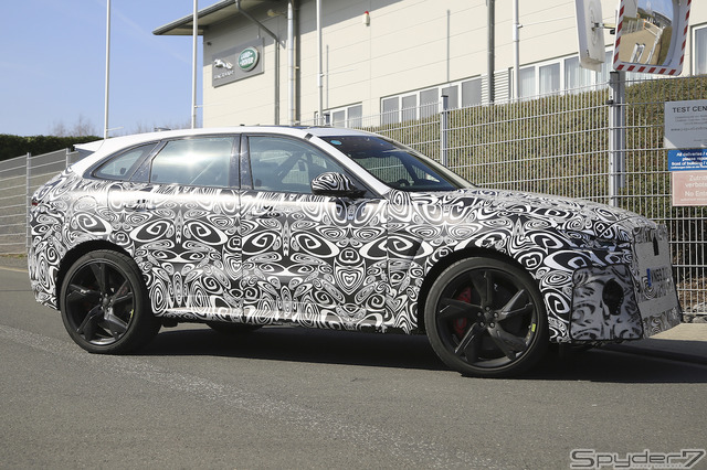 ジャガー F-PACE SVR 改良新型 プロトタイプ スクープ写真