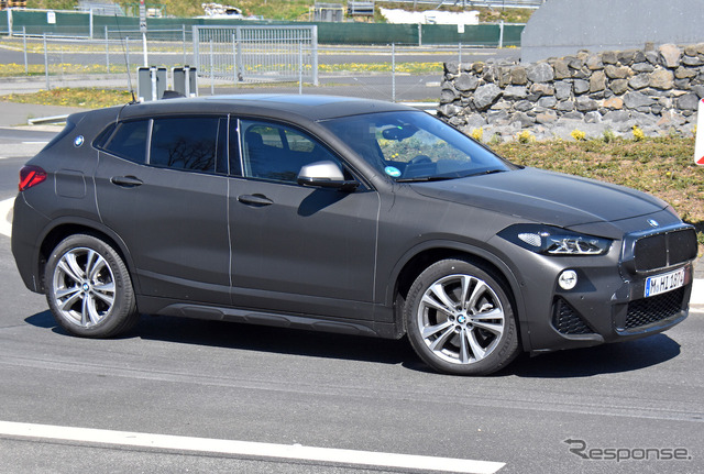BMW X2 改良新型プロトタイプ(スクープ写真)