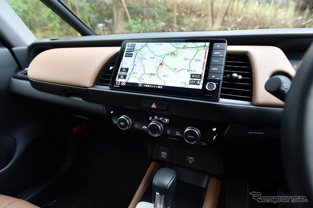ホンダ フィット 新型(LUXE)