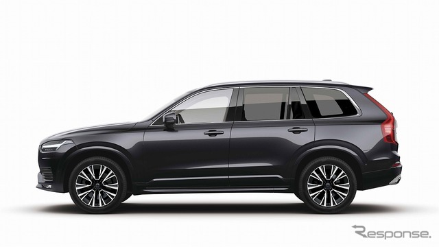 ボルボ XC90 B5 AWDモメンタム