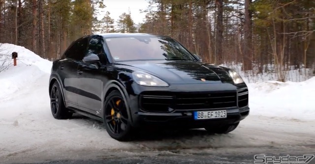 ポルシェ カイエンクーペ GTS 開発車両 スクープ動画