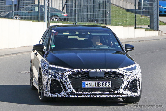 アウディ RS3 新型プロトタイプ(スクープ写真)