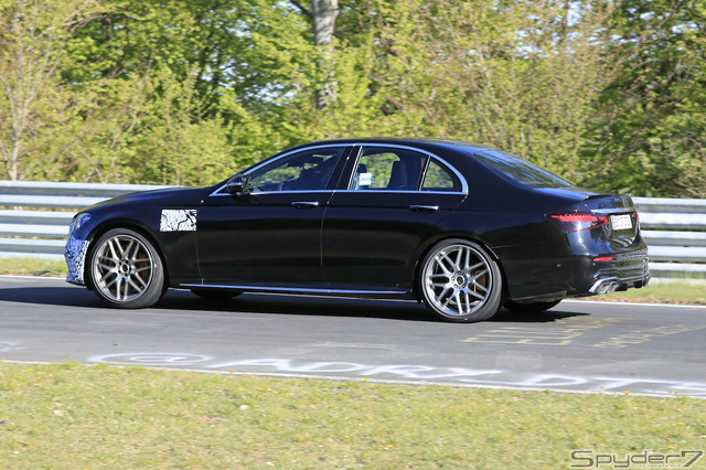 メルセデス AMG E63 改良新型プロトタイプ スクープ写真