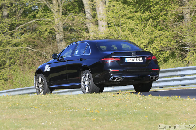 メルセデス AMG E63 改良新型プロトタイプ スクープ写真