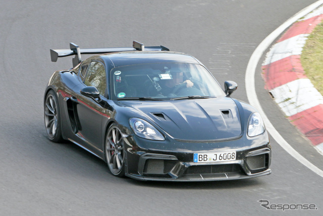 ポルシェ 718 ケイマン GT4 RS 開発車両　（スクープ写真）