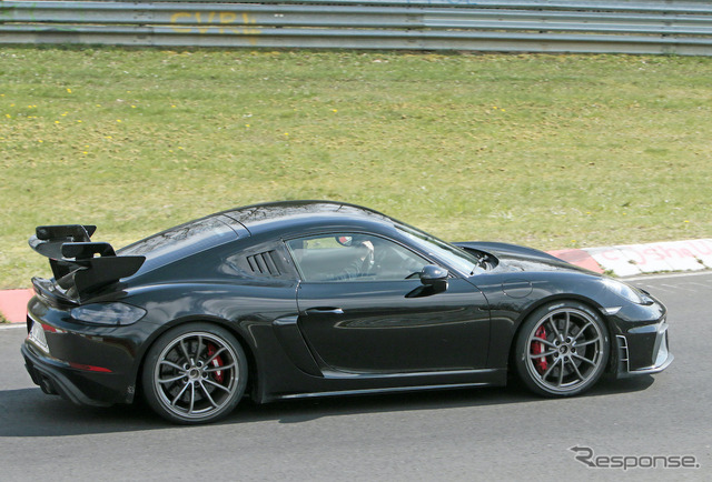 ポルシェ 718 ケイマン GT4 RS 開発車両　（スクープ写真）