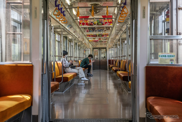 5月2日、東急田園都市線（東京都～神奈川県）車内