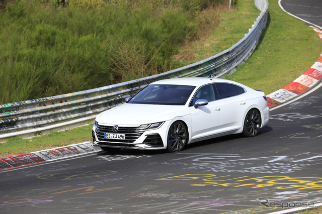VW アルテオンR 開発車両(スクープ写真)