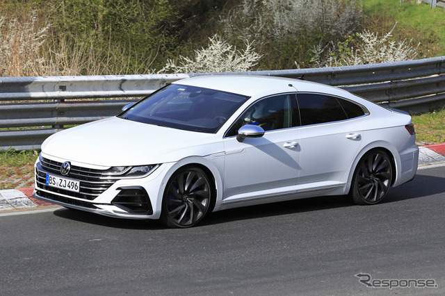 VW アルテオンR 開発車両(スクープ写真)