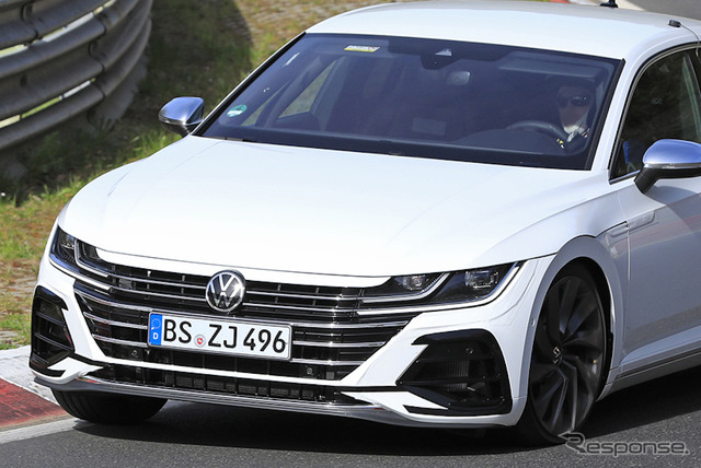 VW アルテオンR 開発車両(スクープ写真)