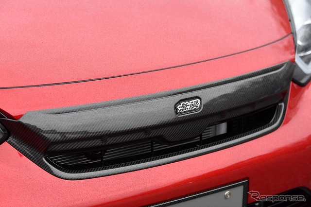 ホンダ フィット 無限 のエアロキット装着車(Dash)