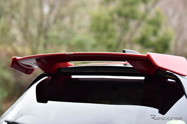 ホンダ フィット 無限 のエアロキット装着車(Dash)