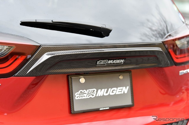 ホンダ フィット 無限 のエアロキット装着車(Dash)