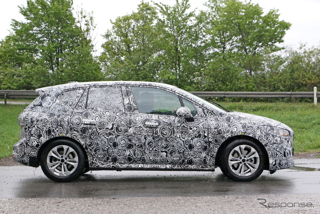 BMW 2シリーズ アクティブツアラー 次期型プロトタイプ(スクープ写真)