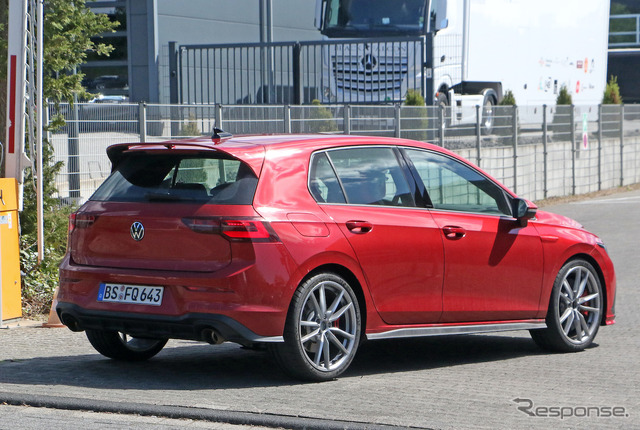 VW ゴルフGTI TCR 市販型プロトタイプ（スクープ写真）