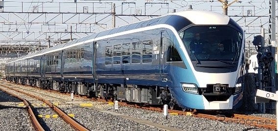 6月30日運行分まで行なうとしていた優等列車や普通列車グリーン車の車内販売中止は、7月1日以降も継続されることに。伊豆方面のフラグシップトレイン『サフィール踊り子』の車内販売やカフェテリアの営業も同様となる。