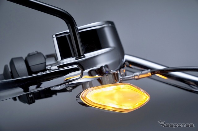BMW R18