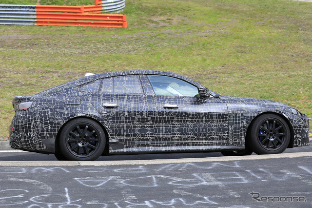 BMW 4シリーズ グランクーペ 新型プロトタイプ(スクープ写真)