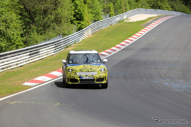 MINI クロスオーバー 改良新型プロトタイプ(スクープ写真)