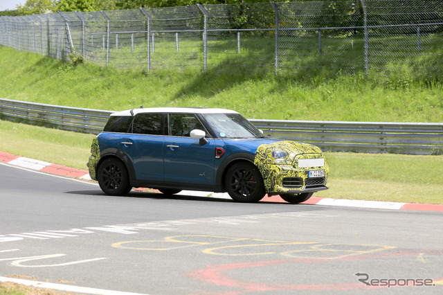 MINI クロスオーバー 改良新型プロトタイプ(スクープ写真)