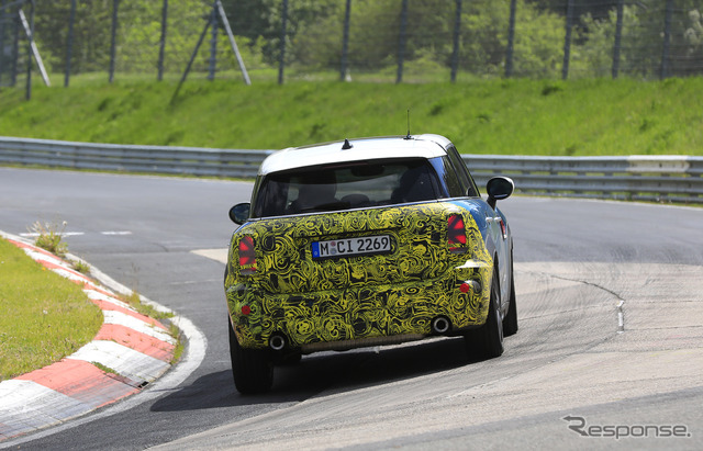 MINI クロスオーバー 改良新型プロトタイプ(スクープ写真)