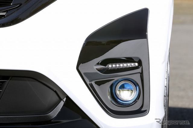 ホンダ フリード モデューロX 専用ビームライト&フォグライト
