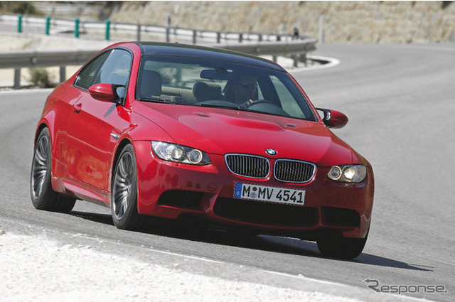 BMW M3  新世代トランスミッション M DCT 搭載車を発売