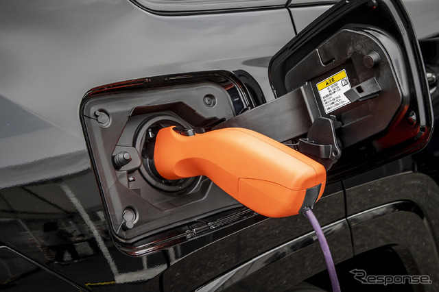 トヨタ RAV4(カットモデル)