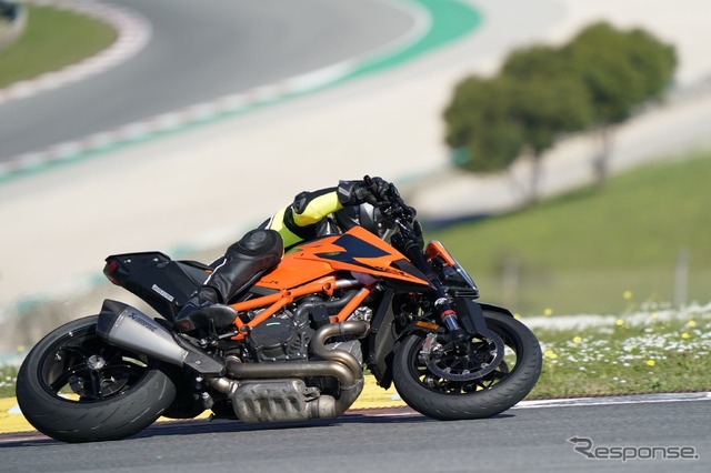 KTM 1290スーパーデュークR