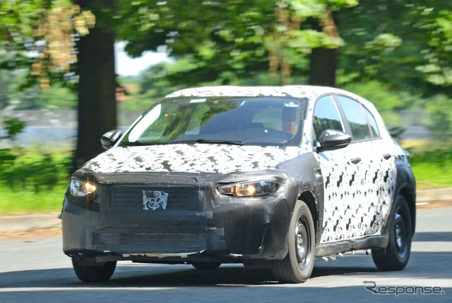 フィアット ティーポ クロス(仮)開発車両