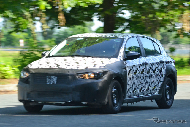 フィアット ティーポ クロス(仮)開発車両