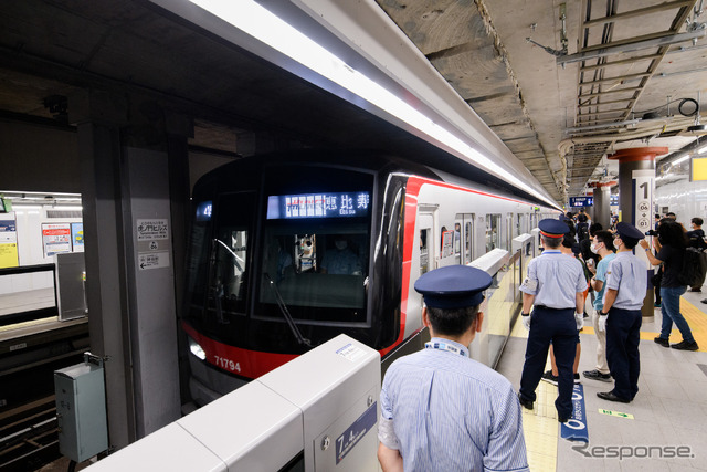THライナー、東京メトロ虎ノ門ヒルズ駅(6月6日)