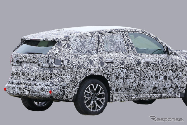 BMW X1 次期型プロトタイプ(スクープ写真)
