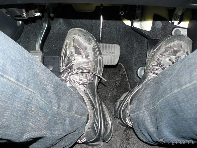 【スバル エクシーガ 発表】180cm+・90kg+の記者がしっくりした運転席