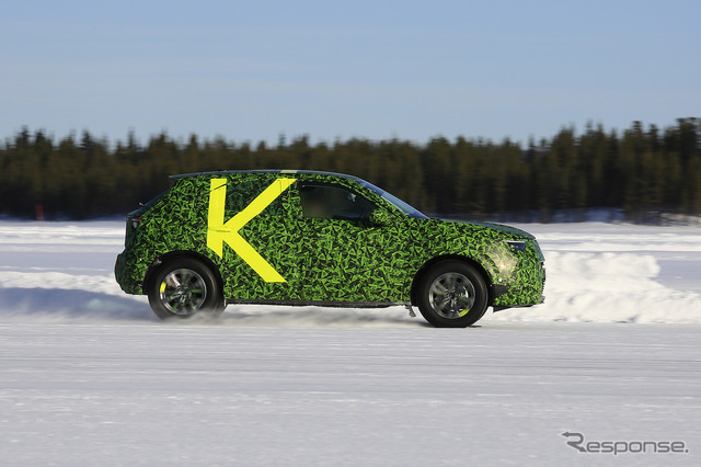 オペル モッカX 次期型プロトタイプ(スクープ写真)