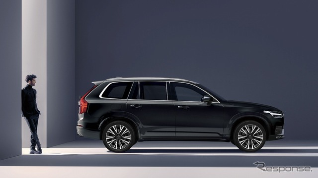 ボルボ XC90 B5 AWD テイラードウール エディション