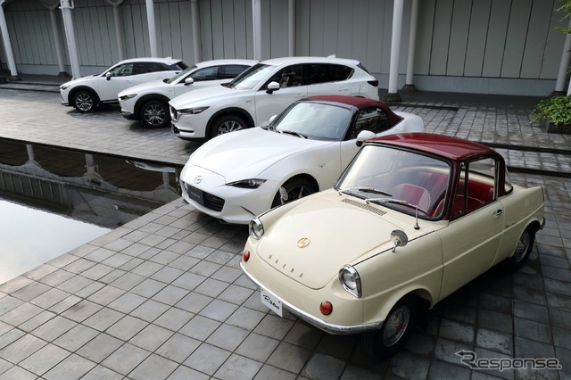 マツダ R360クーペ と 100周年特別記念車