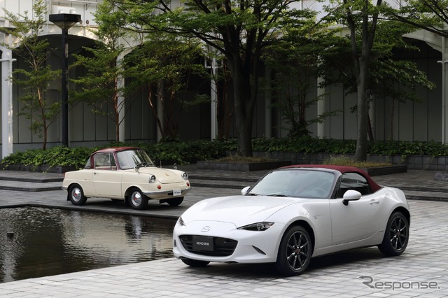 マツダ ロードスター と R360クーペ 100周年特別記念車